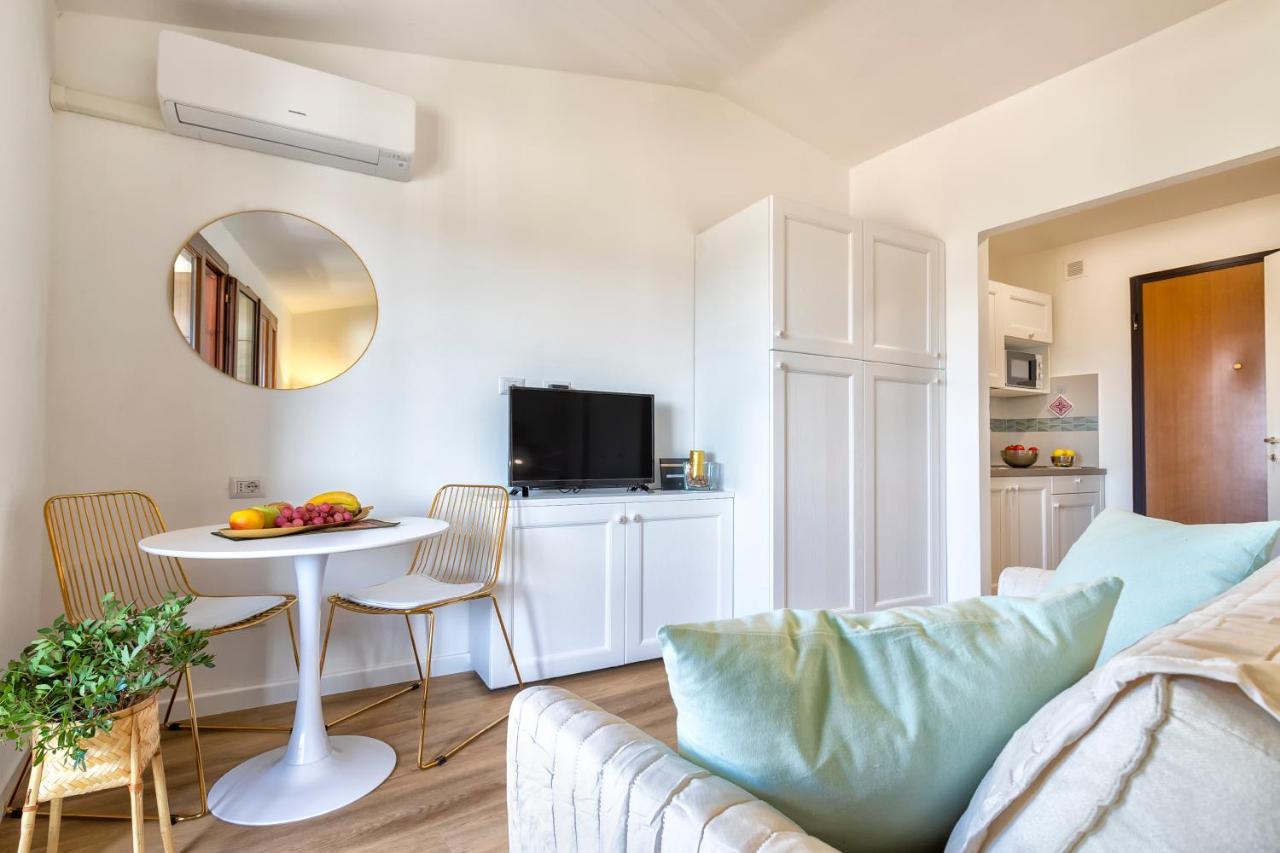 Top Floor Gulf View Apartment Olbia Eksteriør bilde
