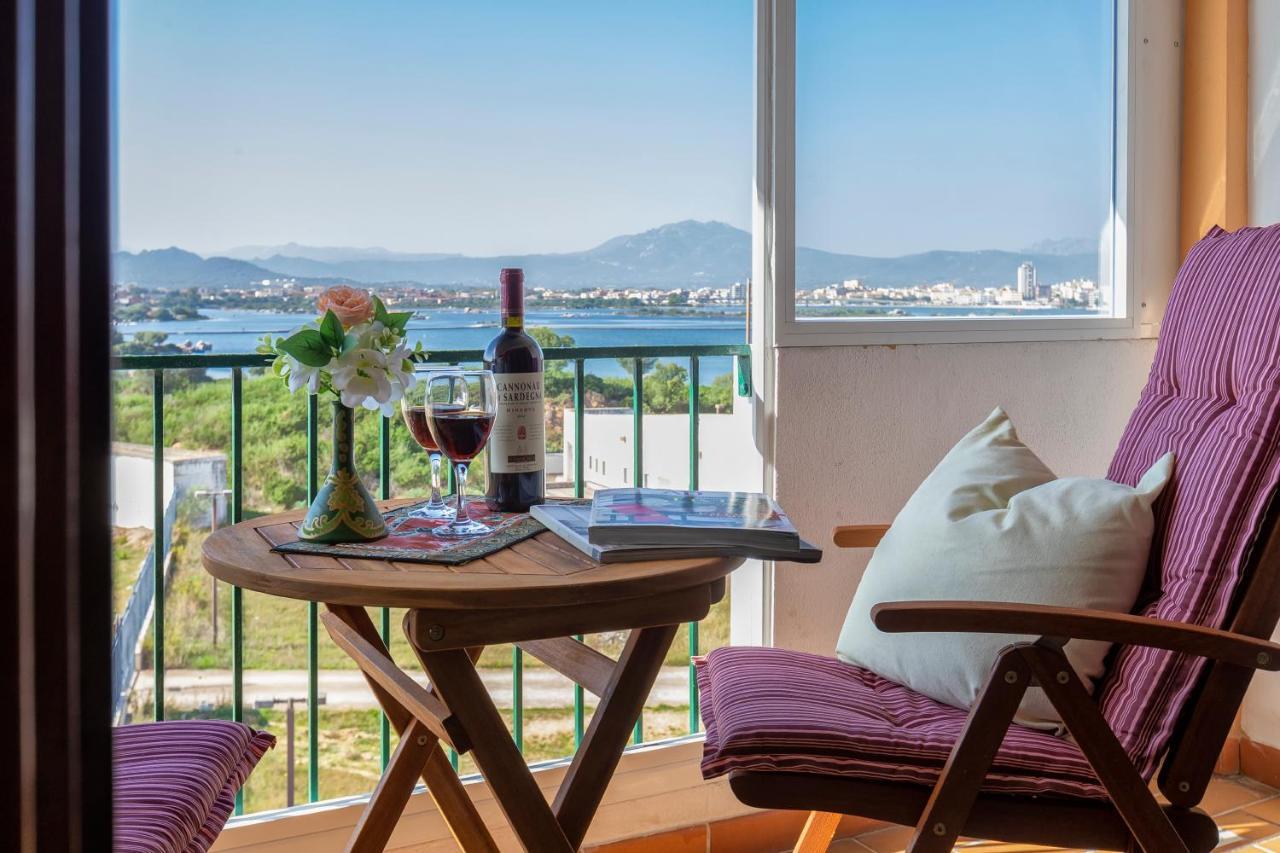 Top Floor Gulf View Apartment Olbia Eksteriør bilde